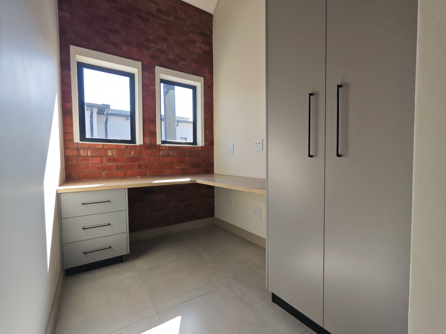 3 Bedroom Property for Sale in Helderzicht Eco Estate North West
